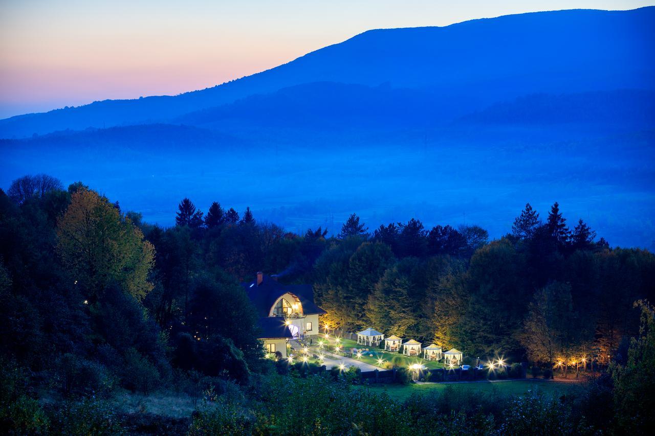 Villa Kvitka Svalyava Luaran gambar